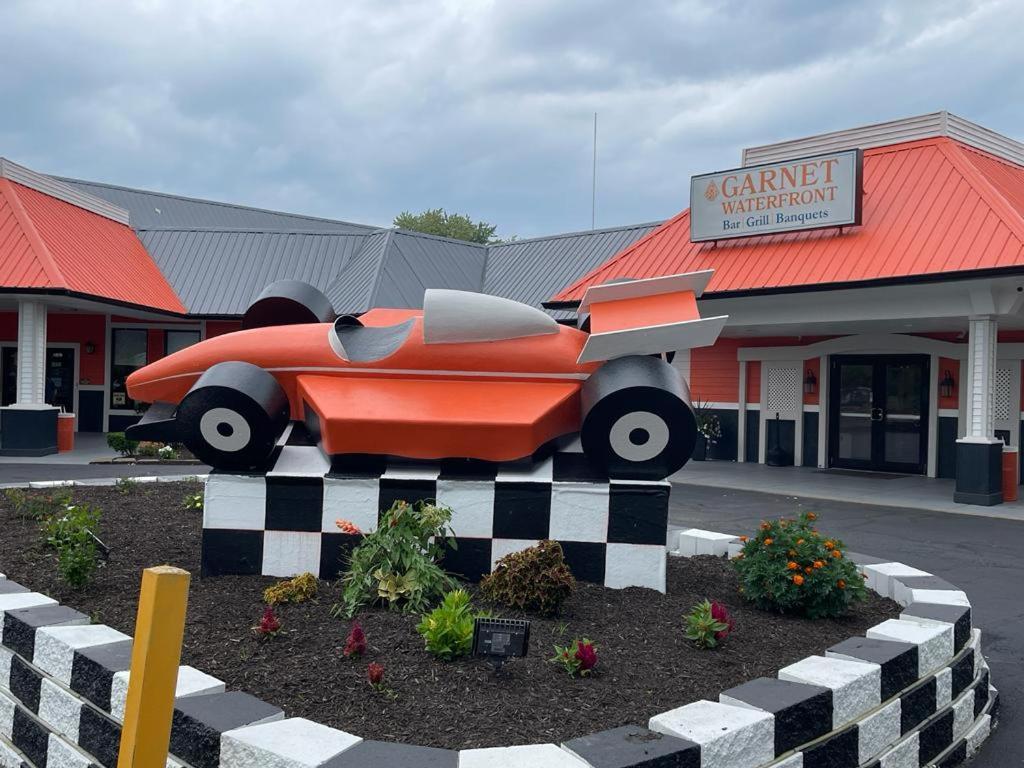 Travelodge By Wyndham Indianapolis Speedway ภายนอก รูปภาพ