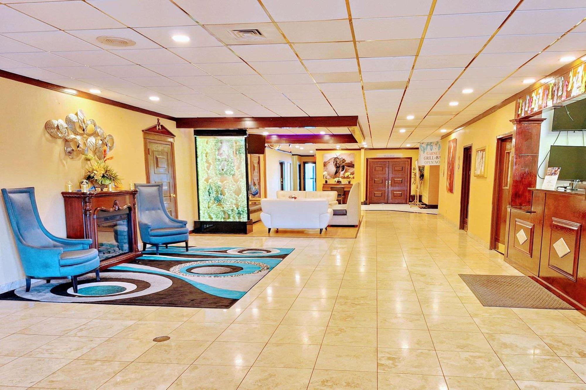 Travelodge By Wyndham Indianapolis Speedway ภายนอก รูปภาพ