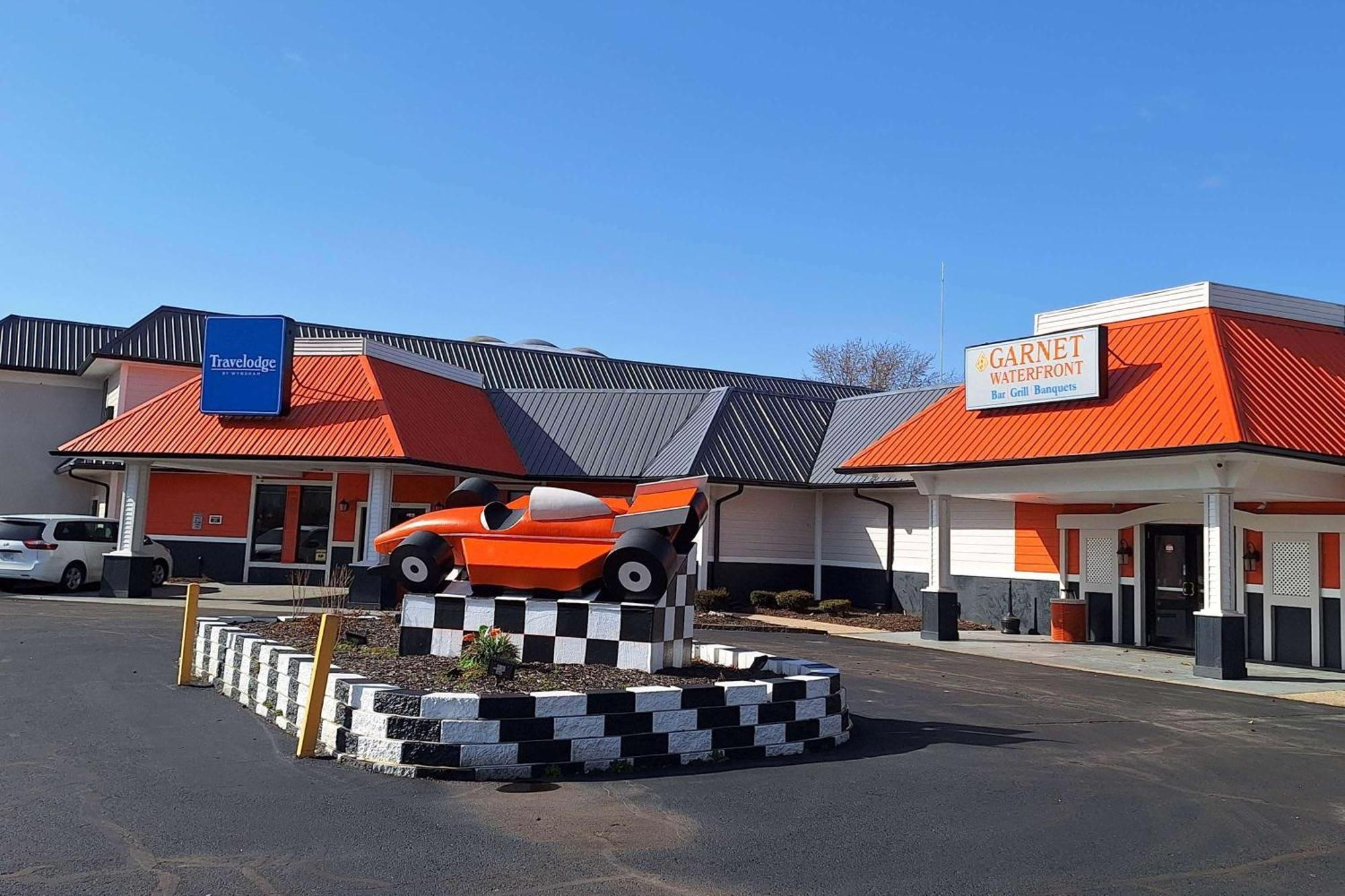 Travelodge By Wyndham Indianapolis Speedway ภายนอก รูปภาพ